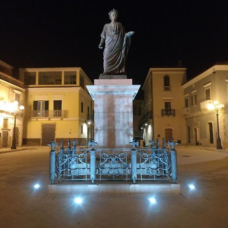 Bed And Breakfast In Piazza Orazio Venosa Εξωτερικό φωτογραφία