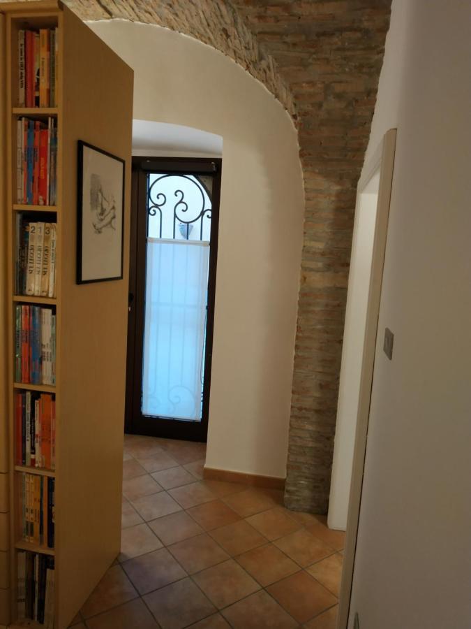 Bed And Breakfast In Piazza Orazio Venosa Εξωτερικό φωτογραφία