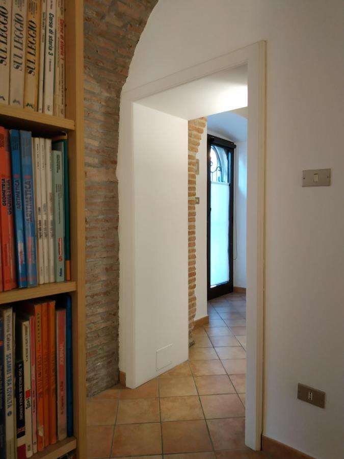 Bed And Breakfast In Piazza Orazio Venosa Εξωτερικό φωτογραφία