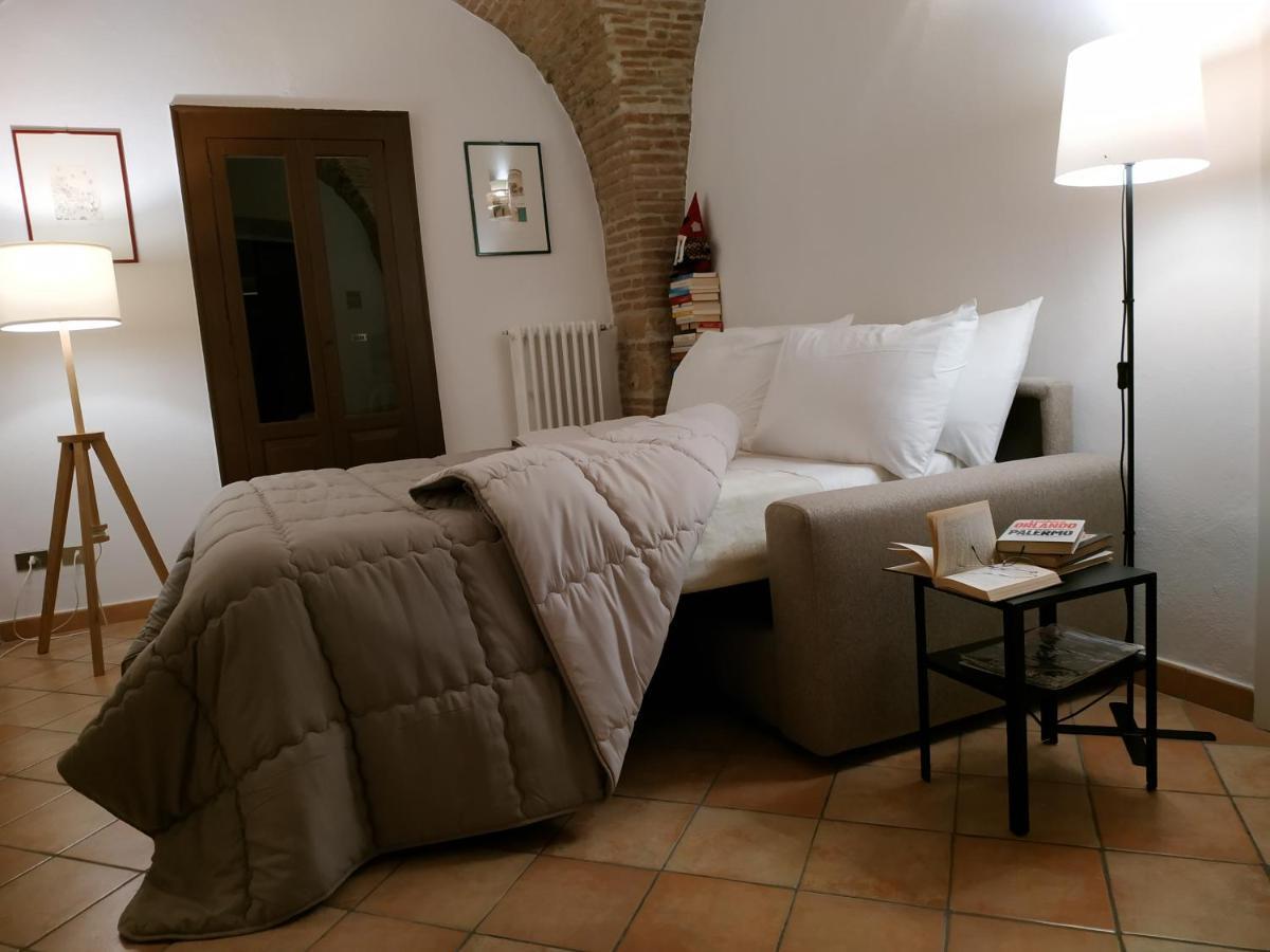 Bed And Breakfast In Piazza Orazio Venosa Εξωτερικό φωτογραφία